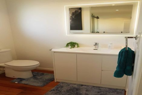 Photo of property in 30 Kamara Road, Glen Eden, Auckland, 0602