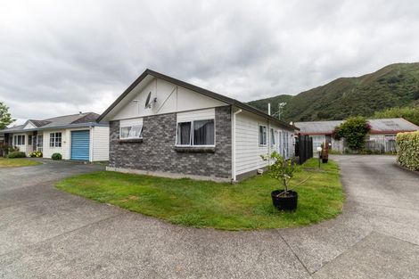 Photo of property in 10/169 Whites Line East, Waiwhetu, Lower Hutt, 5010