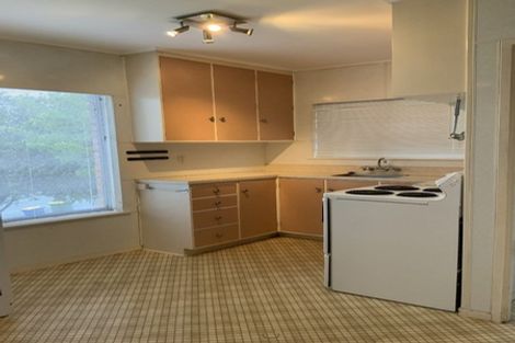 Photo of property in 54 Manhattan Heights, Glendene, Auckland, 0602