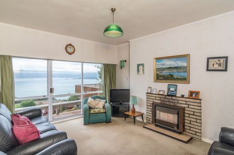 Photo of property in 19 Homebush Road, Khandallah, Wellington, 6035