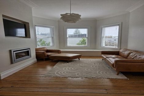 Photo of property in 49 Vivian Street, New Plymouth, 4310