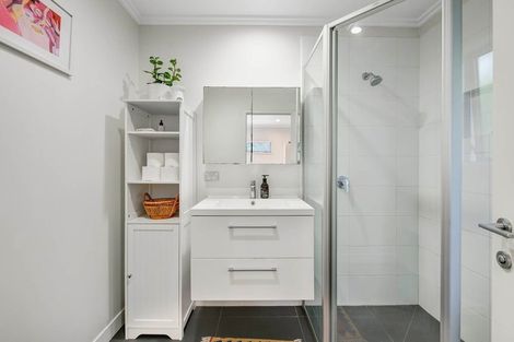 Photo of property in 51 Balboa Drive, Matakatia, Whangaparaoa, 0930