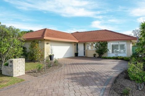 Photo of property in 167 Kilkenny Drive, East Tamaki Heights, Auckland, 2016