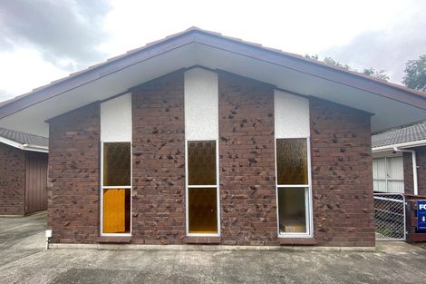 Photo of property in 2/51 Landscape Road, Papatoetoe, Auckland, 2025