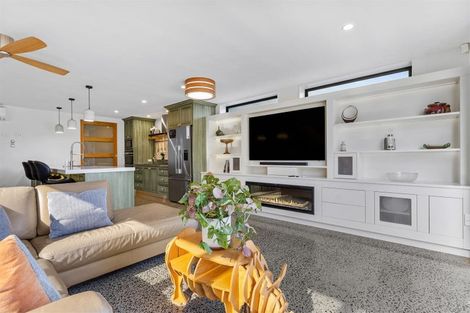 Photo of property in 135 Beach Road, Castor Bay, Auckland, 0620