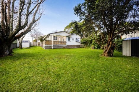 Photo of property in 6 Peace Avenue, Moturoa, New Plymouth, 4310