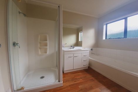 Photo of property in 13 Hooper Avenue, Pukekohe, 2120