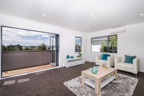 Photo of property in 14 Lesa Annis Place, Henderson, Auckland, 0612