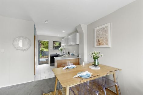 Photo of property in 3/17 Pannill Place, Oteha, Auckland, 0632