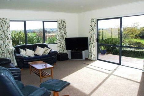 Photo of property in 668 Swamp Road, Puketapu, Napier, 4183