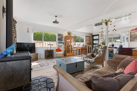 Photo of property in 14 Cumming Street, Okato, 4335