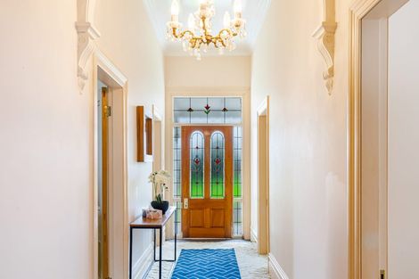 Photo of property in 118 Mokoia Road, Chatswood, Auckland, 0626