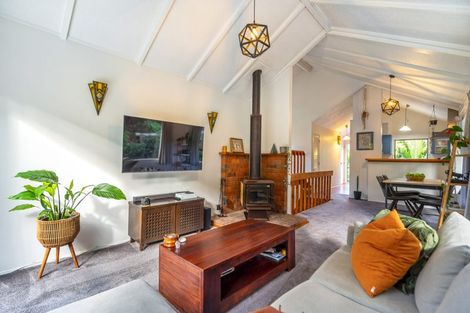 Photo of property in 2/33 Sapphire Place, Bayview, Auckland, 0629