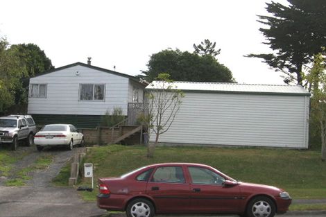 Photo of property in 10 Trengove Place, West Harbour, Auckland, 0618