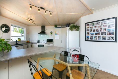 Photo of property in 26 Wallath Road, Westown, New Plymouth, 4310