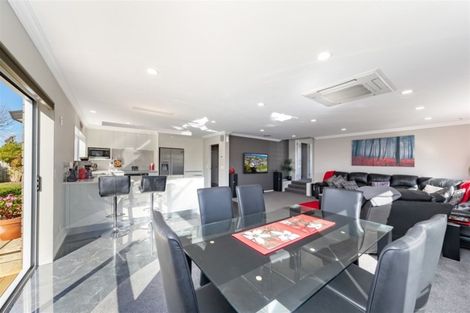 Photo of property in 313 Maungaraki Road, Maungaraki, Lower Hutt, 5010