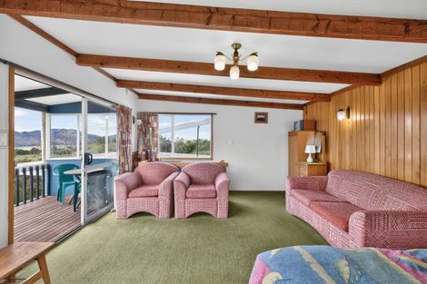 Photo of property in 14 Hunters Road, Diamond Harbour, Lyttelton, 8971