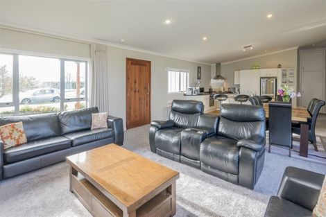 Photo of property in 54 Easton Way, Levin, 5510