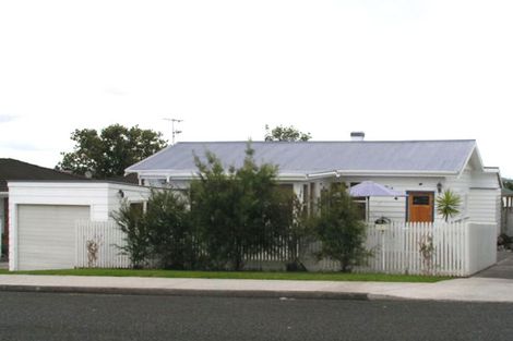 Photo of property in 7 Waitemata Road, Hauraki, Auckland, 0622