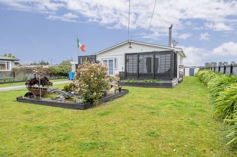 Photo of property in 121 Hokio Beach Road, Levin, 5510