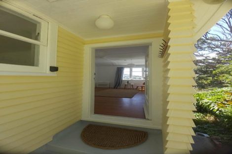 Photo of property in 84 Kinghorne Street, Strathmore Park, Wellington, 6022