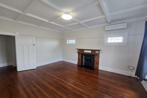 Photo of property in 1/3185 Great North Road, New Lynn, Auckland, 0600