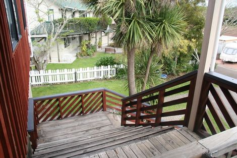 Photo of property in 117 Everitt Crescent, Whangamata, 3620