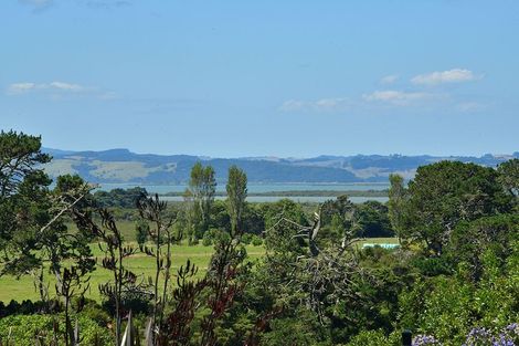 Photo of property in 940 South Head Road, South Head, Helensville, 0874