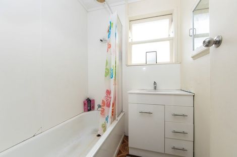 Photo of property in 27 President Avenue, Papakura, 2110