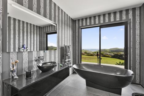 Photo of property in 812 Ruapuke Road, Raglan, 3296