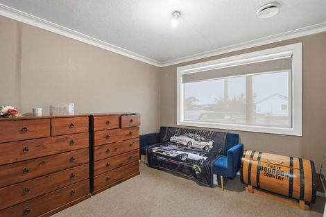 Photo of property in 215 Mcquarrie Street, Kingswell, Invercargill, 9812