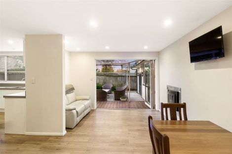 Photo of property in 139 Centaurus Road, Saint Martins, Christchurch, 8022