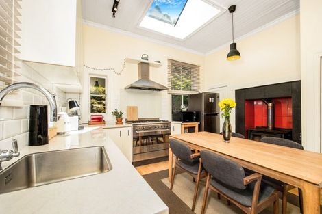 Photo of property in 38 Allandale Road, Saint Clair, Dunedin, 9012