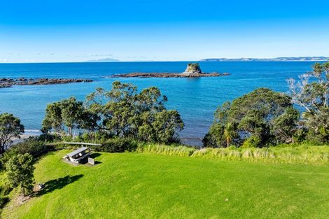 Photo of property in 1 Spray Crescent, Leigh, 0985