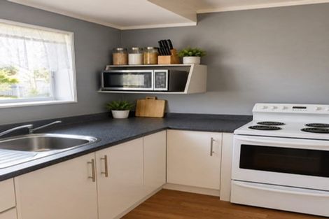 Photo of property in 18 Galilee Avenue, Red Hill, Papakura, 2110