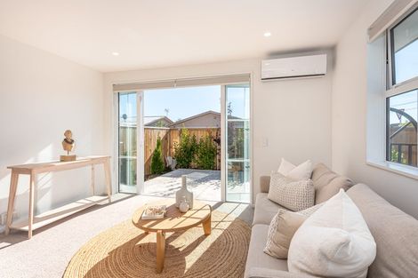 Photo of property in 1/63 Hills Road, Edgeware, Christchurch, 8013