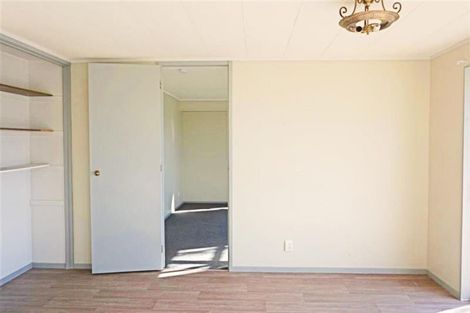 Photo of property in 3 Justamere Place, Weymouth, Auckland, 2103