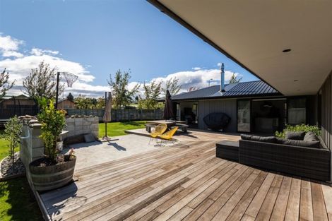 Photo of property in 2 Little Maude Drive, Lake Hawea, Wanaka, 9382