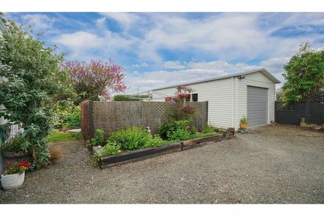 Photo of property in 102 Ross Street, Grasmere, Invercargill, 9810