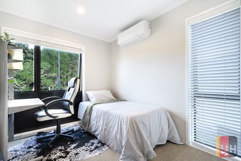 Photo of property in 6 Kauri Amber Road, Westgate, Auckland, 0614