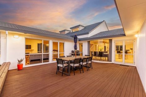 Photo of property in 23 Samwell Drive, Whitby, Porirua, 5024
