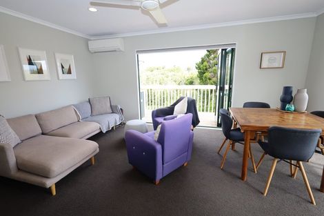 Photo of property in 4b Langstone Street, Welcome Bay, Tauranga, 3112