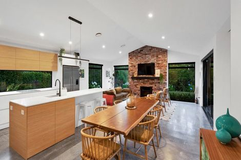 Photo of property in 68 Parrs Road, Hurworth, New Plymouth, 4371