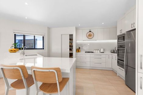 Photo of property in 35 Westview Place, Tauriko, Tauranga, 3110