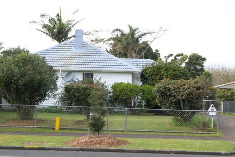 Photo of property in 14 Farmer Street, Mangere East, Auckland, 2024