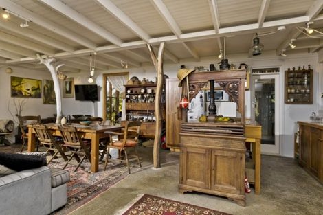 Photo of property in 105 Domain Crescent, Muriwai, 0881