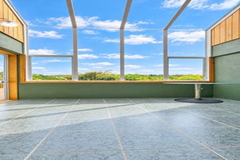 Photo of property in 21 Waipuia Place, Greenhithe, Auckland, 0632