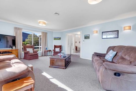 Photo of property in 33 Carter Drive, Pomare, Rotorua, 3015