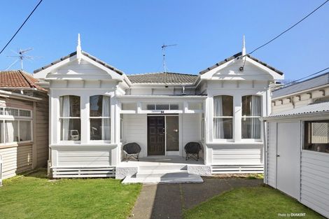 Photo of property in 54 Kilbirnie Crescent, Kilbirnie, Wellington, 6022