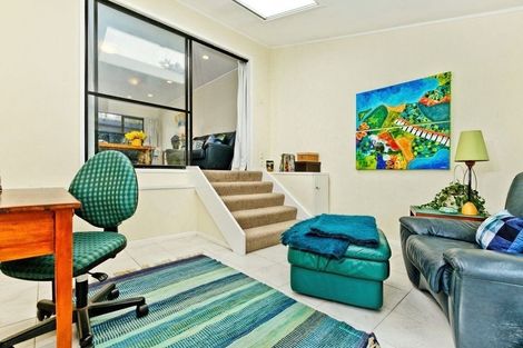 Photo of property in 1/56 Oaktree Avenue, Browns Bay, Auckland, 0630